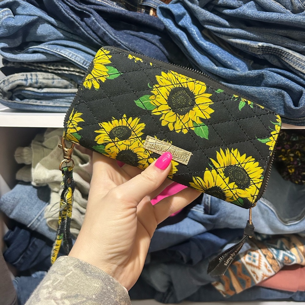 Simply Southern Black and Yellow Sunflower Quilted Wristlet